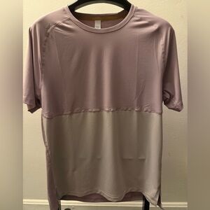 NWOT Rhone Mens extra mile short sleeve shirt discreet mauve/cloud gray L